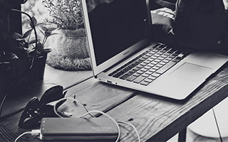 不过，您可以通过以下几种方式，在Chrome浏览器环境中实现PDF的查看、注释和基础编辑